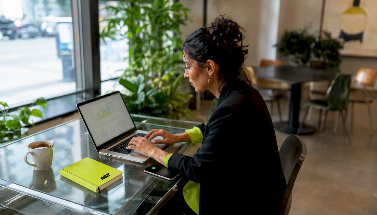 Why Tailor Ads for Venues: The ROI Case for SMBs
